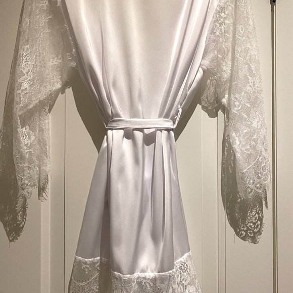 Custom satin bride robe with lace detail - Picture 3 of 4